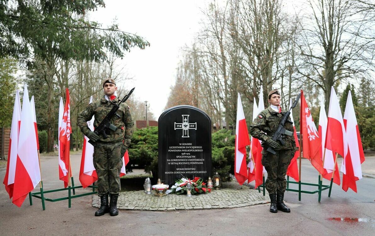 Zdjęcie do Hołd powstańcom wielkopolskim