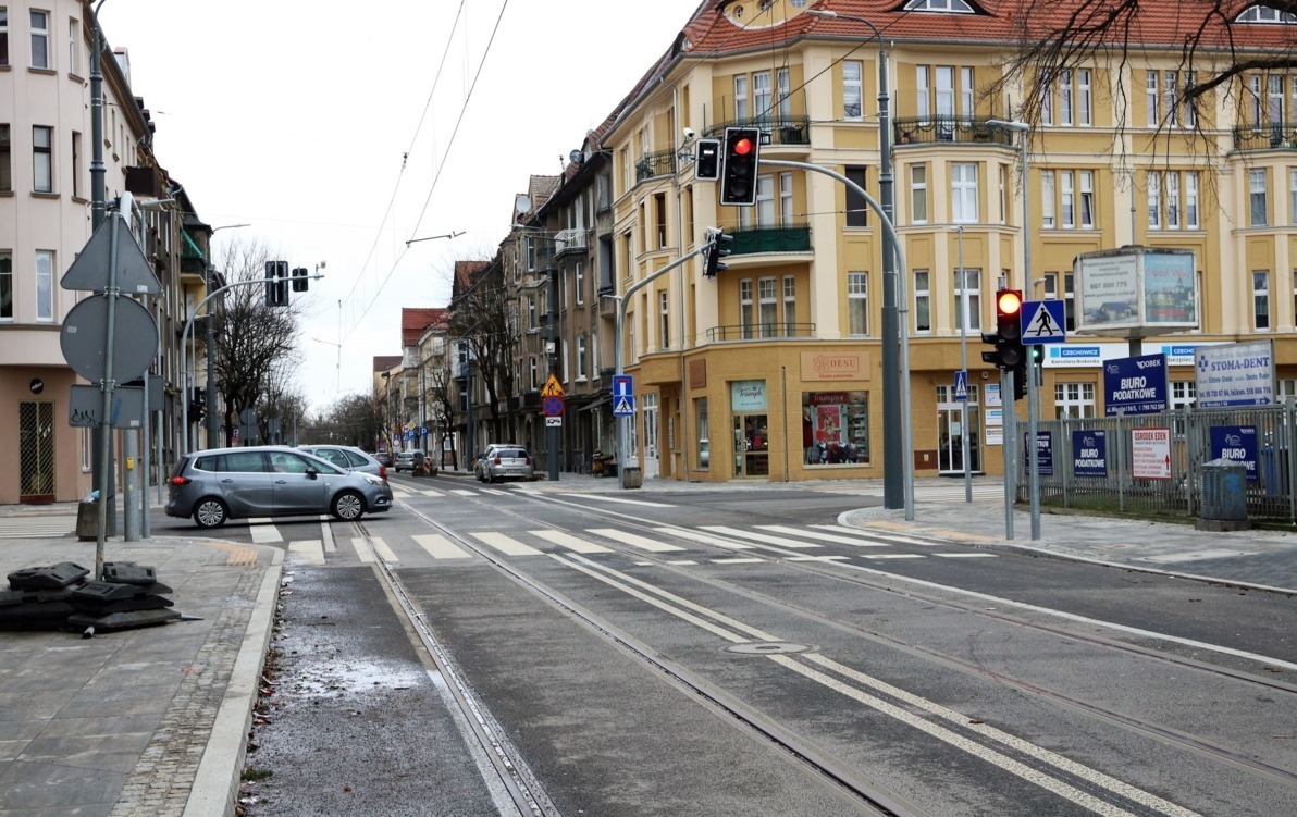 Zdjęcie do Ruch samochodowy powr&oacute;cił na Mieszka I