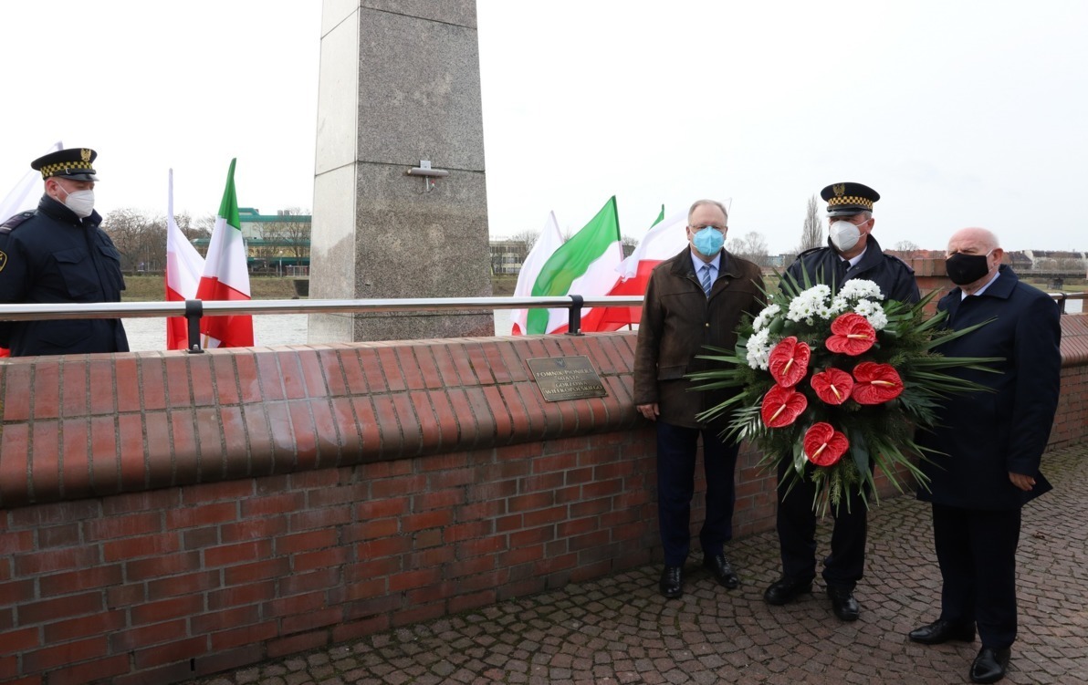 Zdjęcie do Hołd pionierom miasta