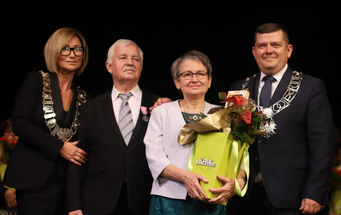 Zdjęcie do Odnowili małżeńską przysięgę