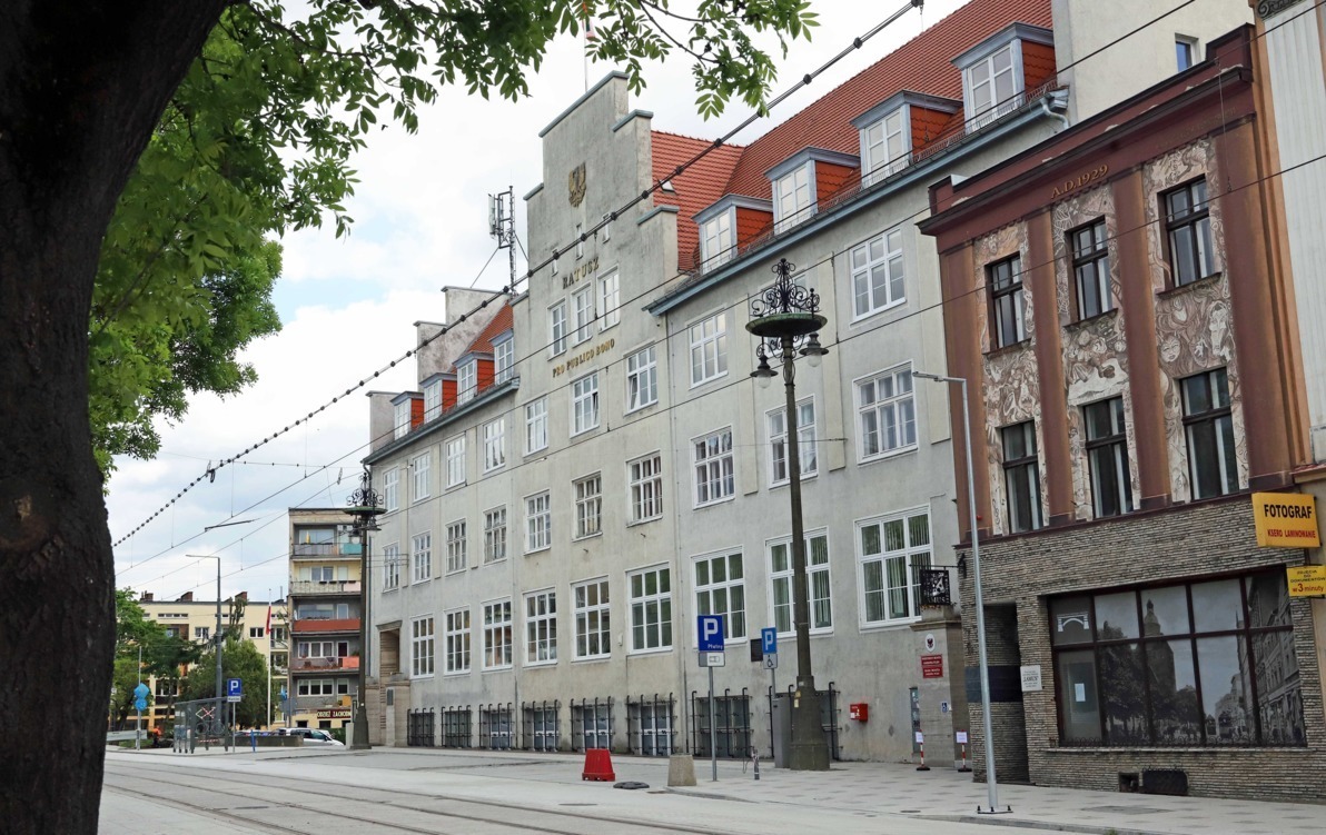 Zdjęcie do W piątek UM do 12.00