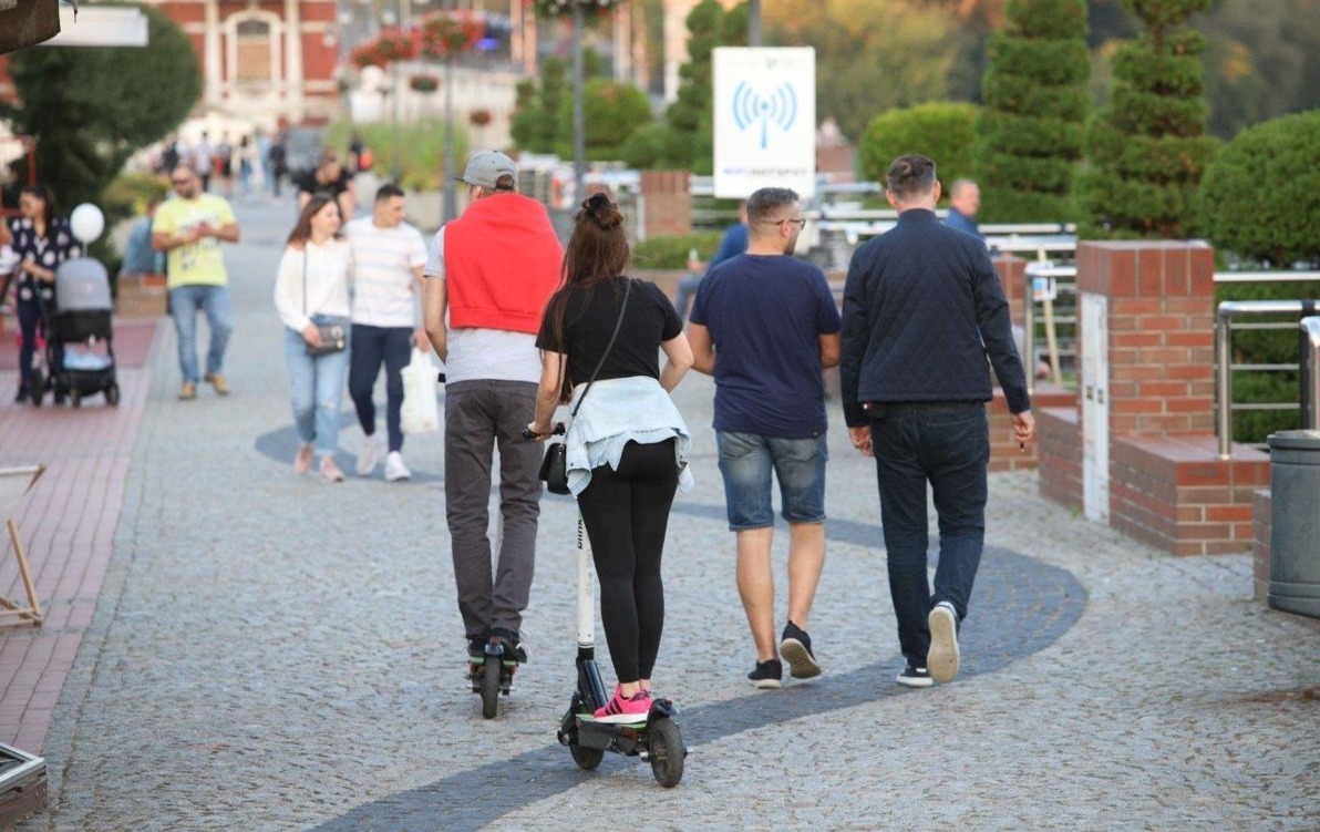 Zdjęcie do Hulajnogi na kopertach 