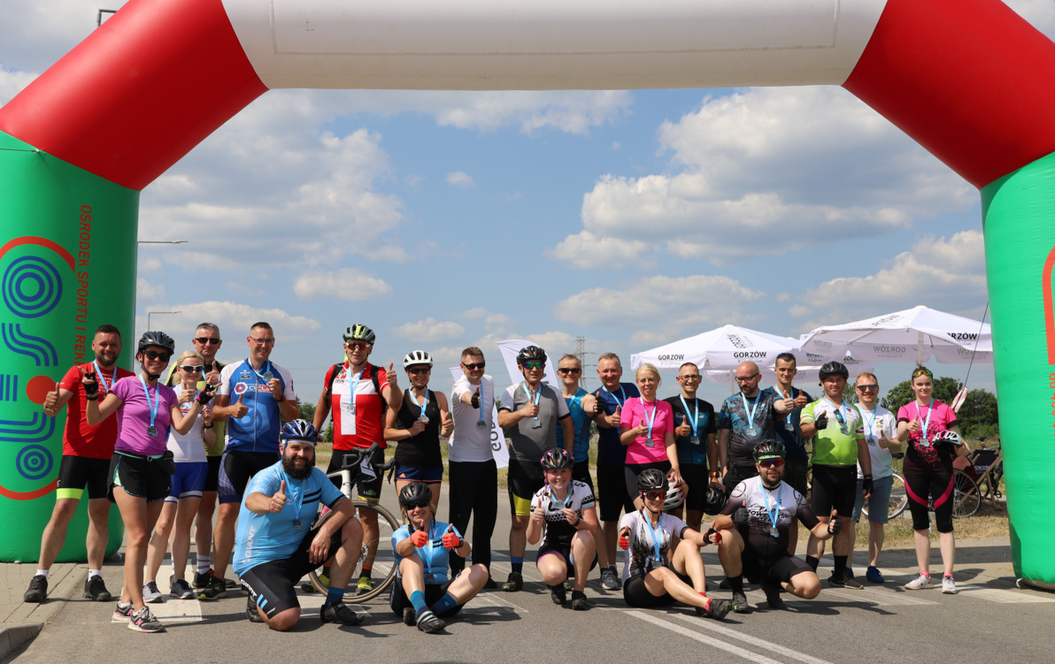 Zdjęcie do Przejechali 5 621 km w 24 h
