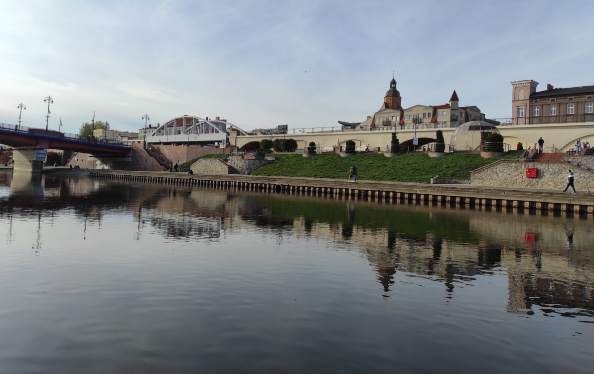 Zdjęcie do &bdquo;Jask&oacute;łką&rdquo; po Warcie