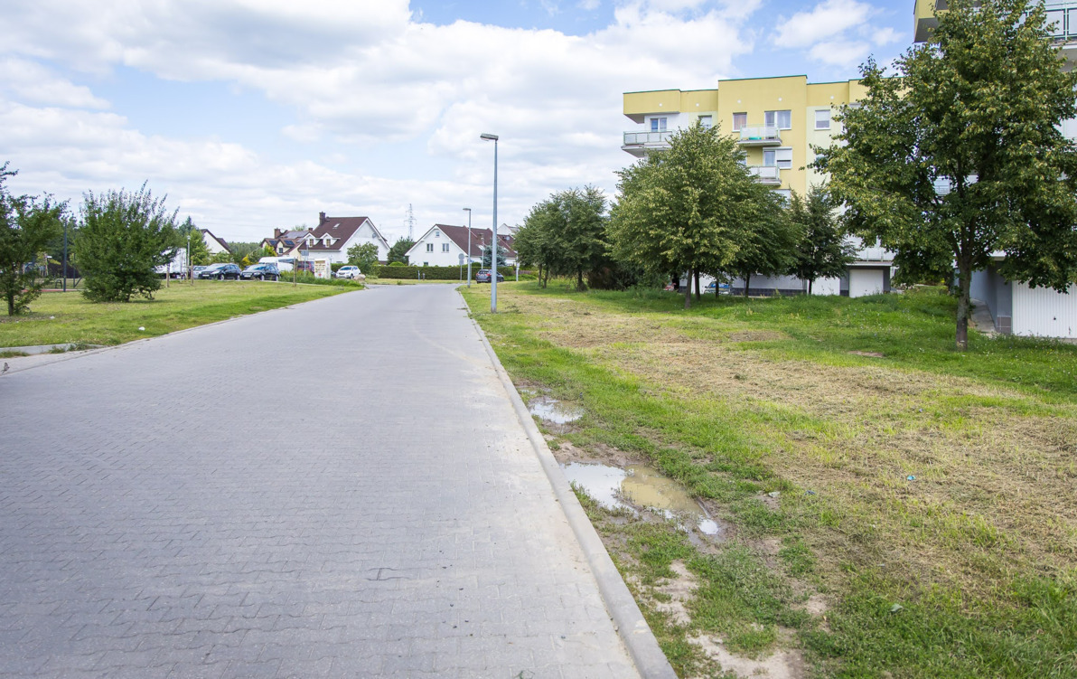 Zdjęcie do Nowy parking i chodnik