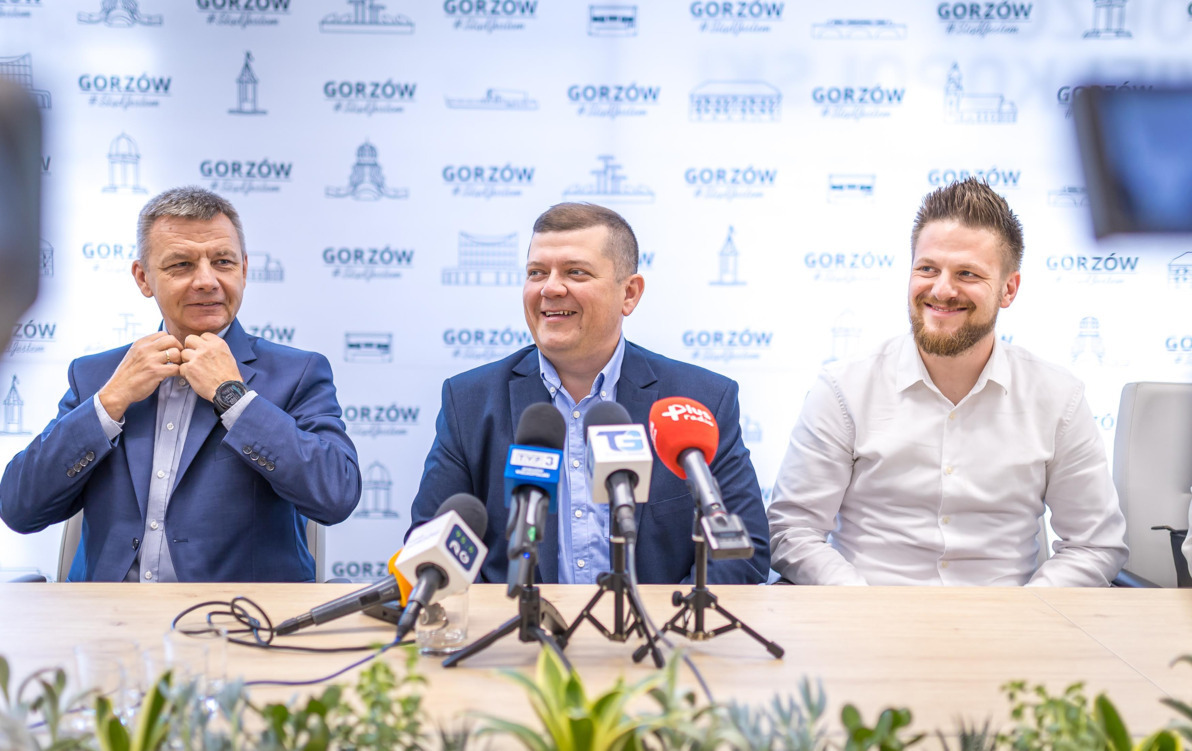 Zdjęcie do Darmowa komunikacja dla uczni&oacute;w