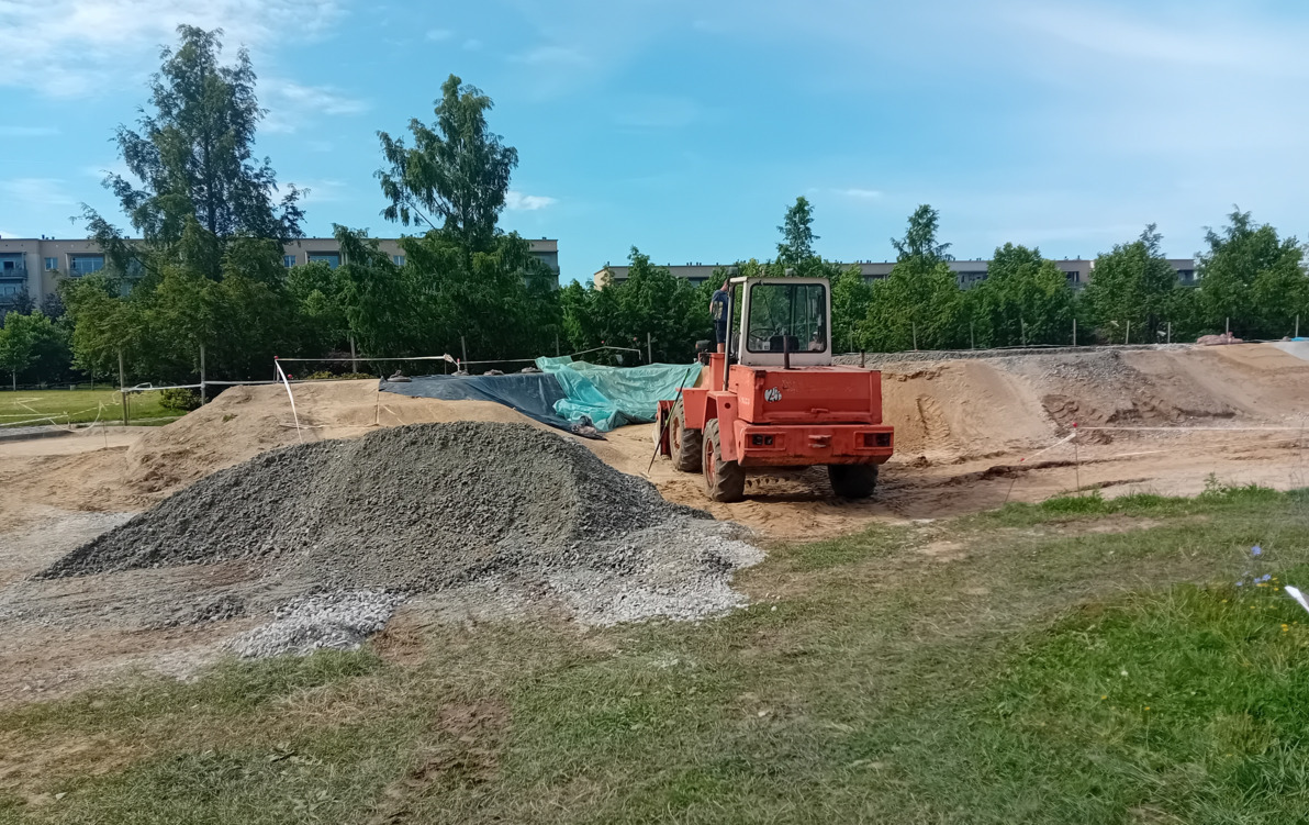 Zdjęcie do Widać zarysy pumptracka