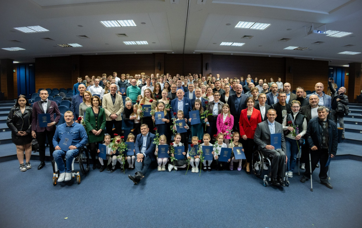Zdjęcie do Wręczono nagrody sportowe