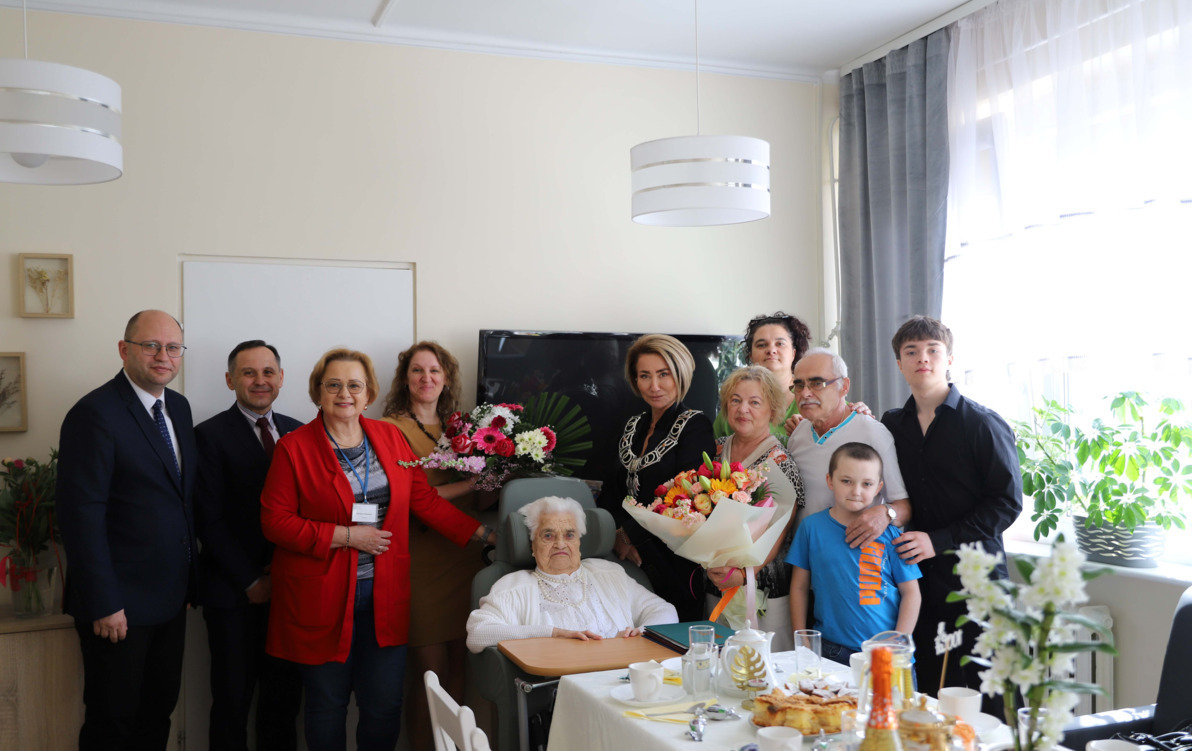 Zdjęcie do 200 lat dla Pani Marianny!