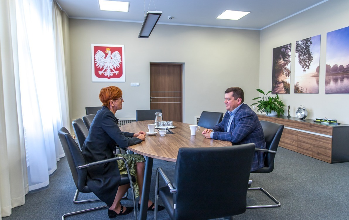Zdjęcie do Wizyta gorzowskiej europosłanki w UM