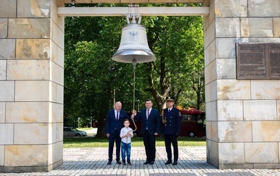 Zdjęcie do Urodzinowe uderzenie w Dzwon Pokoju 