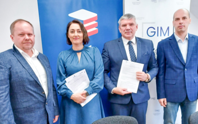 Zdjęcie do Umowa na Kosynier&oacute;w podpisana