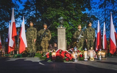 Zdjęcie do Hołd dla rotmistrza Pileckiego