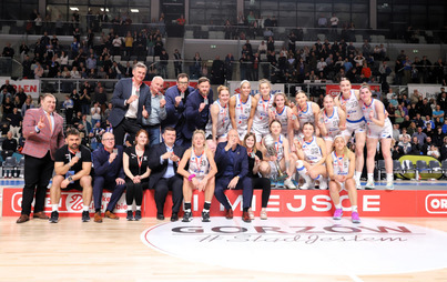 Zdjęcie do Srebrny medal dla koszykarek