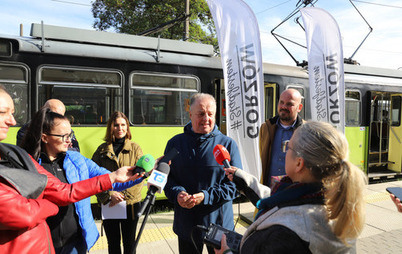 Zdjęcie do Miasto testuje minibusy