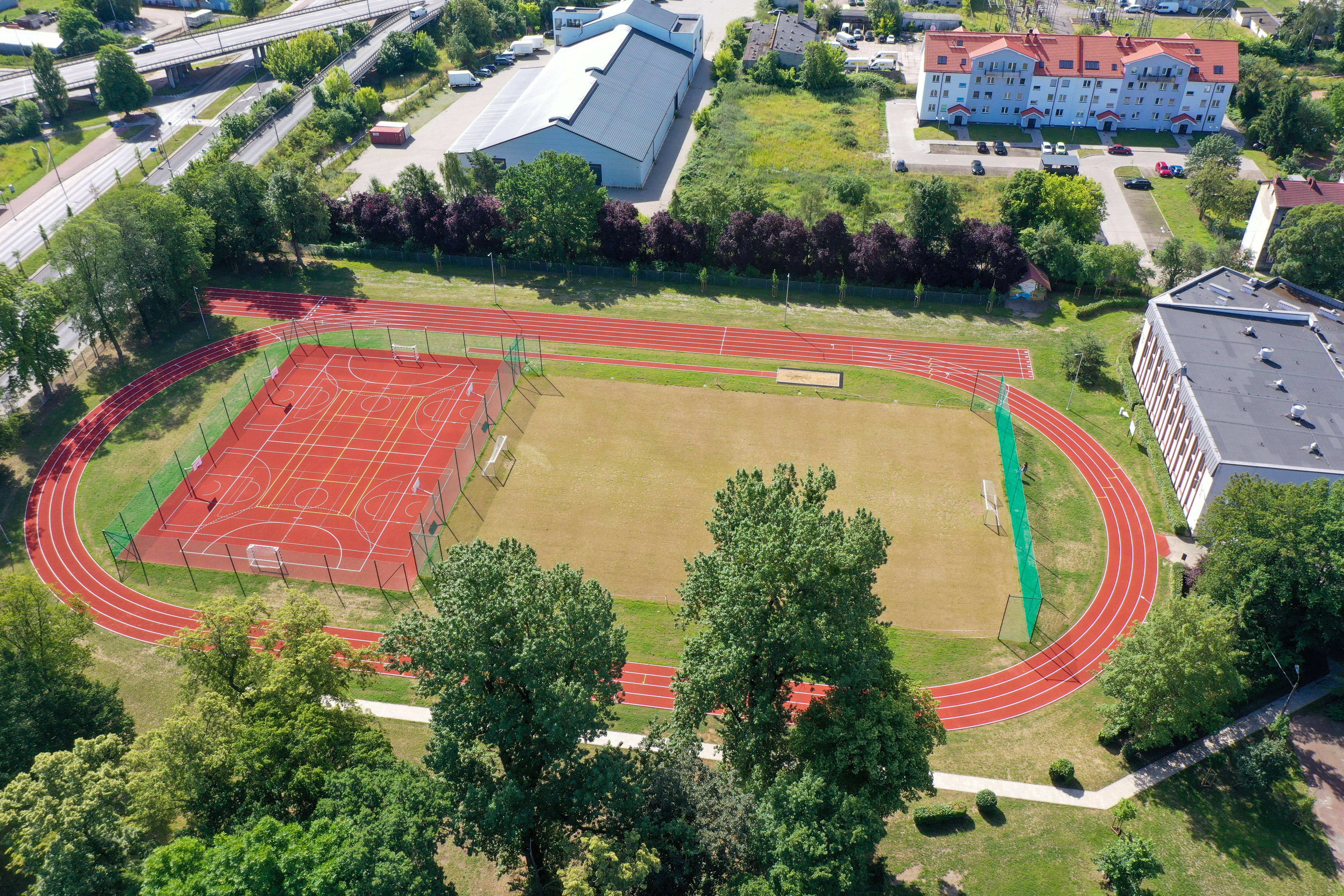 boisko sportowe widok z g&oacute;ry